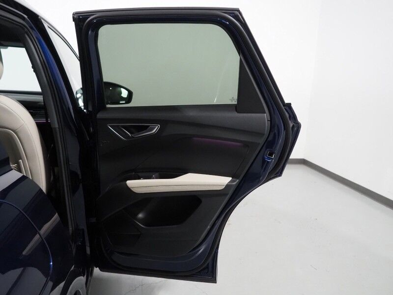 2024 Audi Q4 e-tron Prestige 50 Quattro *BLACK OPTIC PKG, HEADS-UP DISPLAY, NAVIGATION, ADAPTIVE CRUISE, SAFETY ALERTS, AUTO PARKING, REAR-CAMERA, PANO MOONROOF, LEATHER, HEATED SEATS/STEERING, SONOS AUDIO, WIRELESS CHARGING Round Rock TX