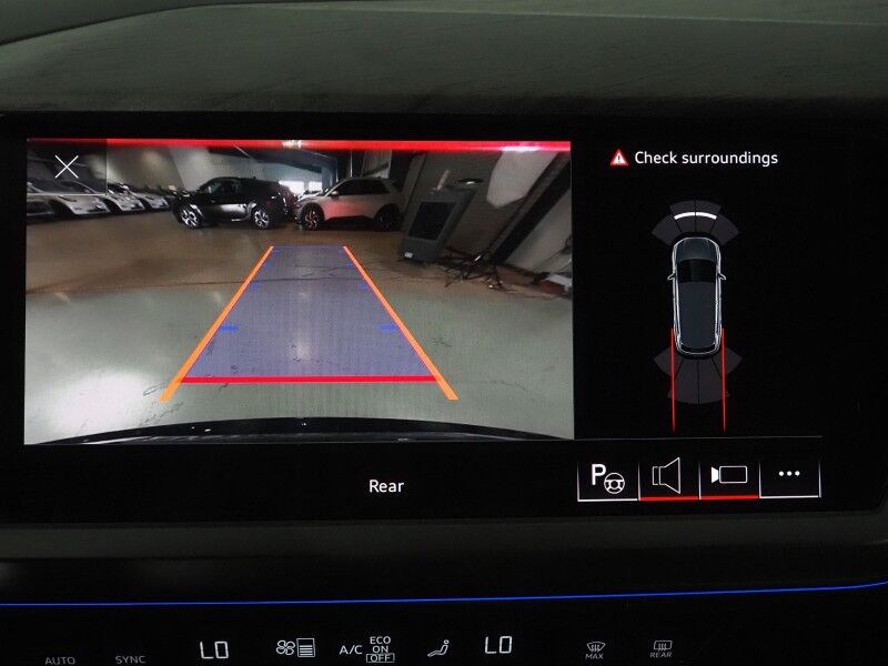 2024 Audi Q4 e-tron Prestige 50 Quattro *BLACK OPTIC PKG, HEADS-UP DISPLAY, NAVIGATION, ADAPTIVE CRUISE, SAFETY ALERTS, AUTO PARKING, REAR-CAMERA, PANO MOONROOF, LEATHER, HEATED SEATS/STEERING, SONOS AUDIO, WIRELESS CHARGING Round Rock TX