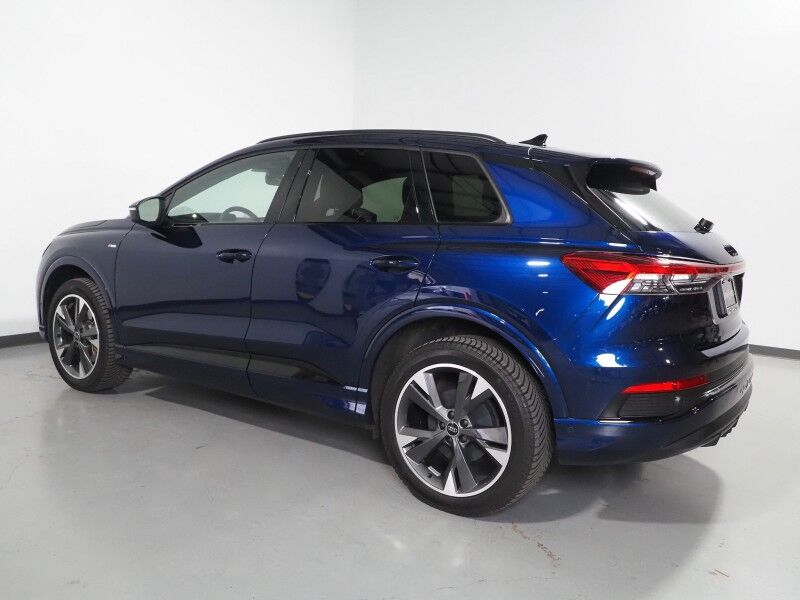 2024 Audi Q4 e-tron Prestige 50 Quattro *BLACK OPTIC PKG, HEADS-UP DISPLAY, NAVIGATION, ADAPTIVE CRUISE, SAFETY ALERTS, AUTO PARKING, REAR-CAMERA, PANO MOONROOF, LEATHER, HEATED SEATS/STEERING, SONOS AUDIO, WIRELESS CHARGING Round Rock TX