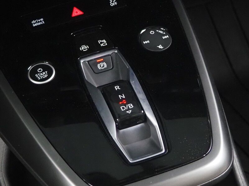 2024 Audi Q4 e-tron Prestige 50 Quattro *BLACK OPTIC PKG, HEADS-UP DISPLAY, NAVIGATION, ADAPTIVE CRUISE, SAFETY ALERTS, AUTO PARKING, REAR-CAMERA, PANO MOONROOF, LEATHER, HEATED SEATS/STEERING, SONOS AUDIO, WIRELESS CHARGING Round Rock TX