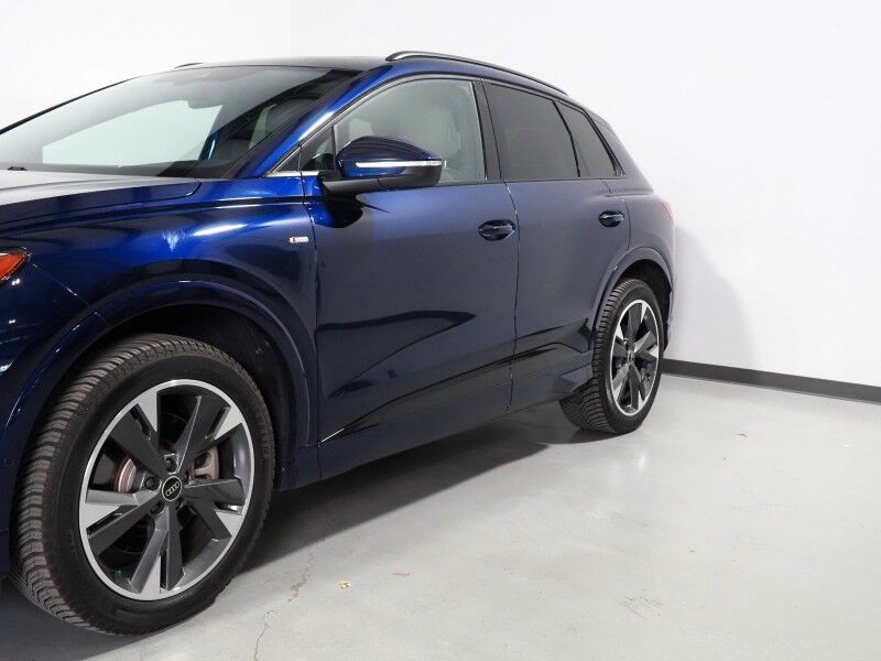 2024 Audi Q4 e-tron Prestige 50 Quattro *BLACK OPTIC PKG, HEADS-UP DISPLAY, NAVIGATION, ADAPTIVE CRUISE, SAFETY ALERTS, AUTO PARKING, REAR-CAMERA, PANO MOONROOF, LEATHER, HEATED SEATS/STEERING, SONOS AUDIO, WIRELESS CHARGING Round Rock TX