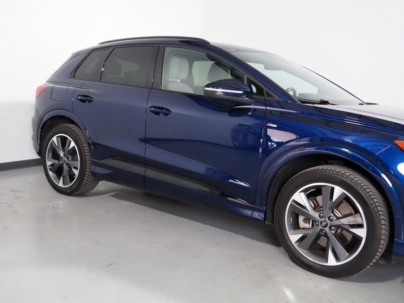 2024 Audi Q4 e-tron Prestige 50 Quattro *BLACK OPTIC PKG, HEADS-UP DISPLAY, NAVIGATION, ADAPTIVE CRUISE, SAFETY ALERTS, AUTO PARKING, REAR-CAMERA, PANO MOONROOF, LEATHER, HEATED SEATS/STEERING, SONOS AUDIO, WIRELESS CHARGING Round Rock TX