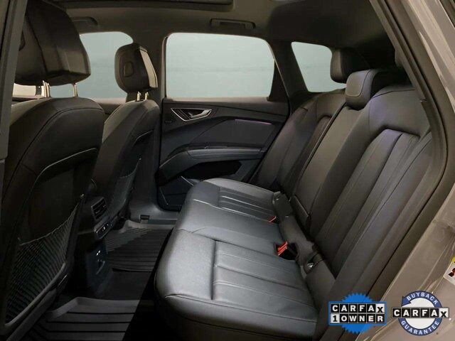 2024 Audi Q4 E-tron Prestige photo 20