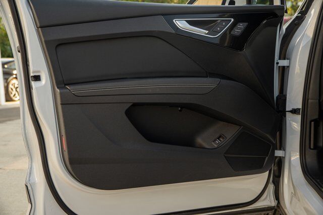 2024 Audi Q4 e-tron Prestige  Selma TX