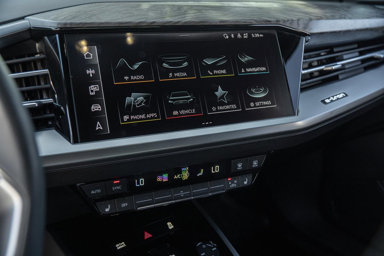 2024 Audi Q4 e-tron Prestige  Selma TX