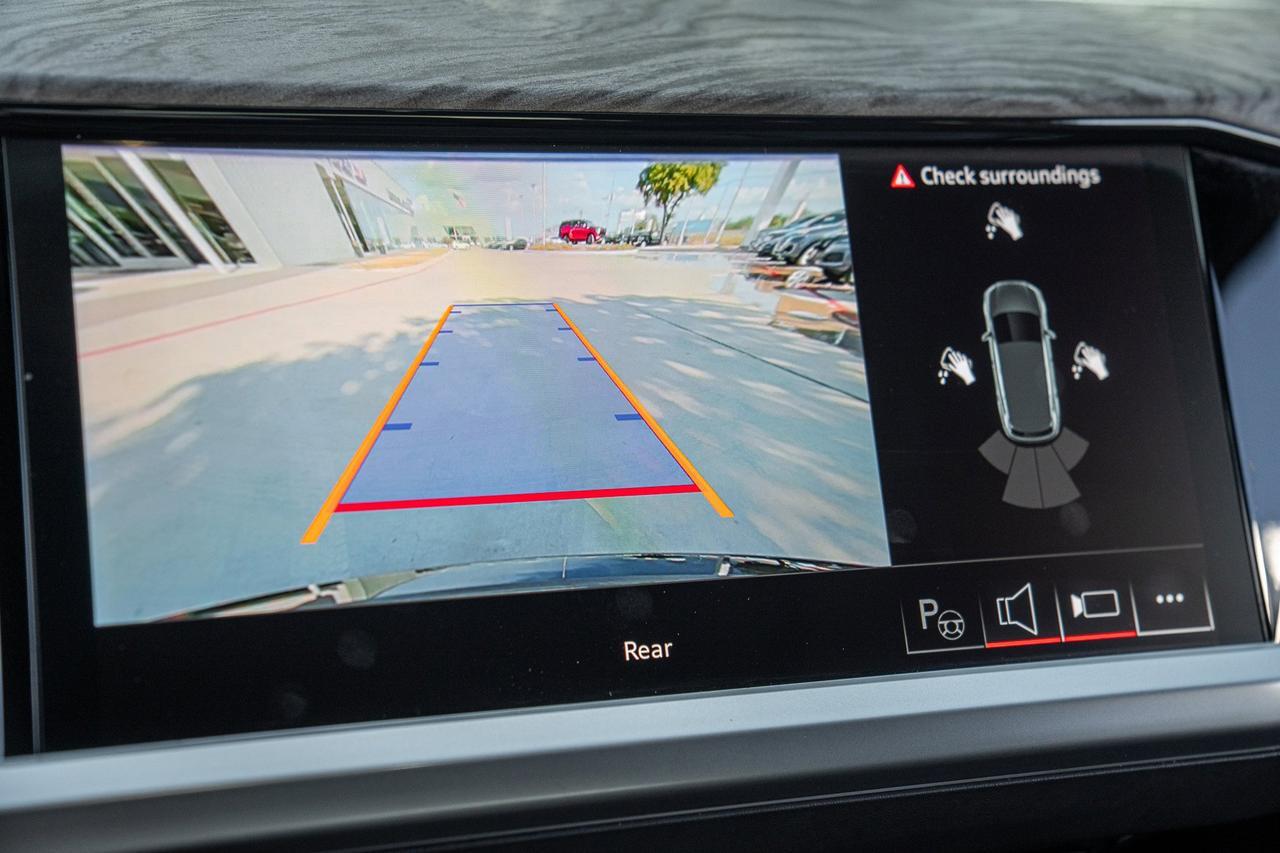 2024 Audi Q4 e-tron Prestige  Selma TX