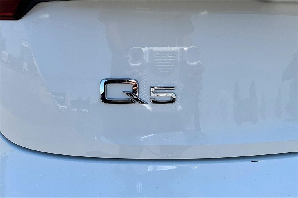 2024 Audi Q5 45 S line Premium OR