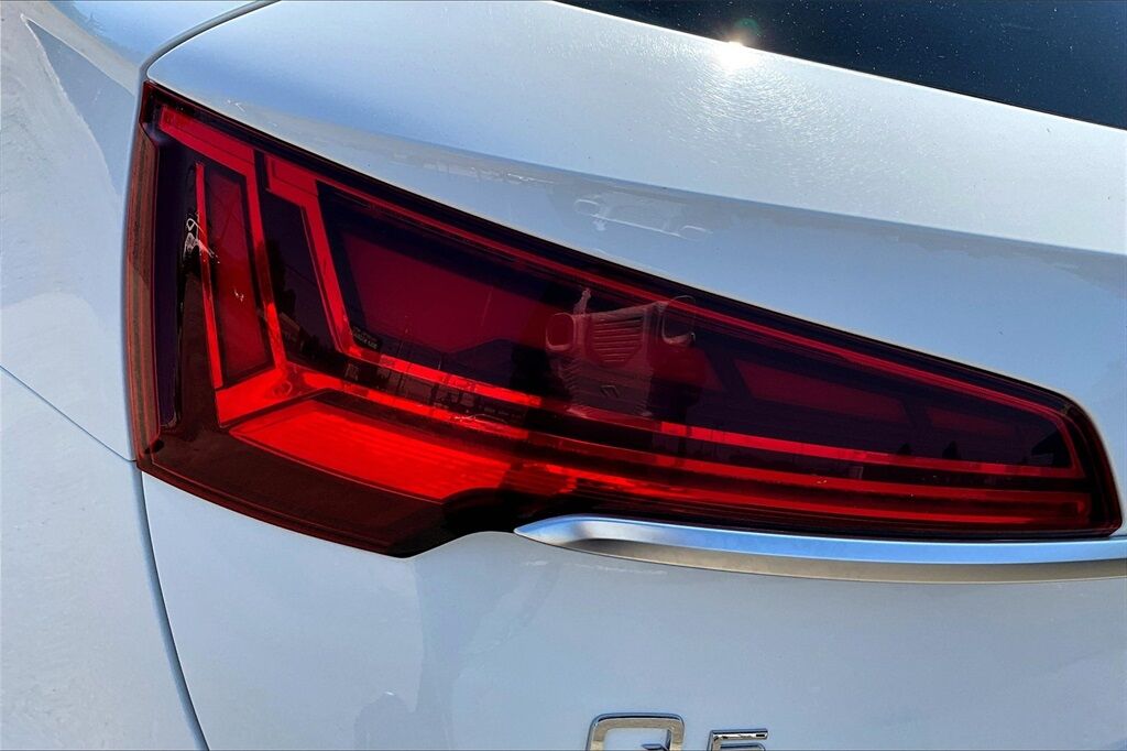 2024 Audi Q5 45 S line Premium OR