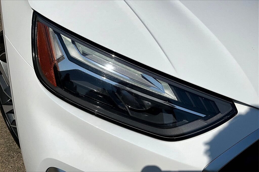 2024 Audi Q5 45 S line Premium OR