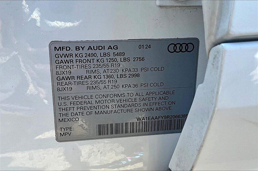 2024 Audi Q5 45 S line Premium OR