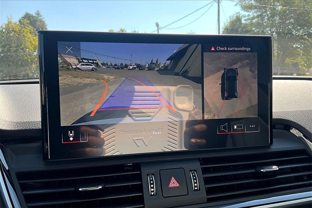 2024 Audi Q5 45 S line Premium OR