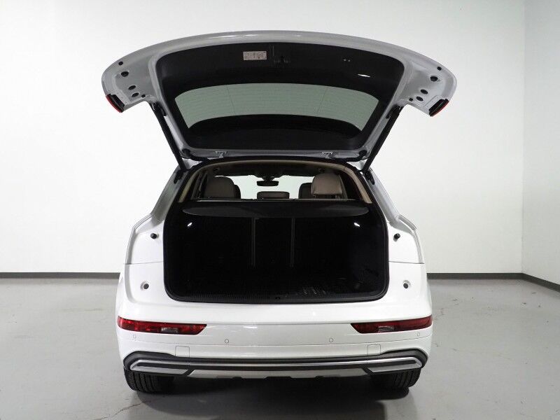 2024 Audi Q5 Premium Plus 40 TFSI Quattro *VIRTUAL COCKPIT, ADAPTIVE CRUISE, SAFETY ALERTS, 360 VIEW CAMERAS, PANORAMA MOONROOF, LEATHER, CLIMATE SEATS, HEATED STEERING, POWER LIFTGATE, BANG & OLUFSEN, ANDROID & APPLE Round Rock TX