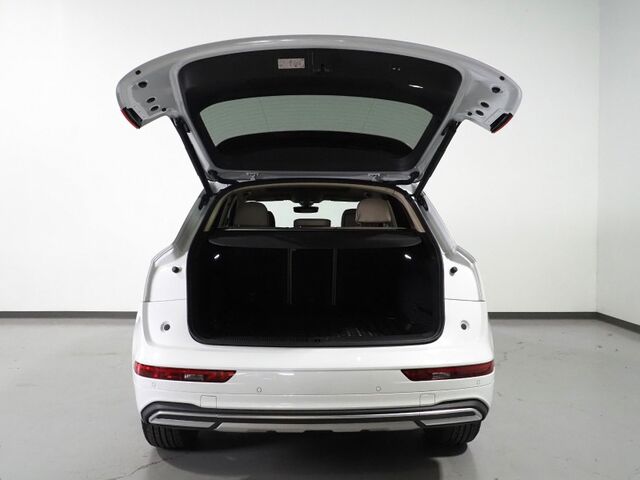 2024 Audi Q5 Premium Plus 40 TFSI Quattro *VIRTUAL COCKPIT, ADAPTIVE CRUISE, SAFETY ALERTS, 360 VIEW CAMERAS, PANORAMA MOONROOF, LEATHER, CLIMATE SEATS, HEATED STEERING, POWER LIFTGATE, BANG & OLUFSEN, ANDROID & APPLE Round Rock TX