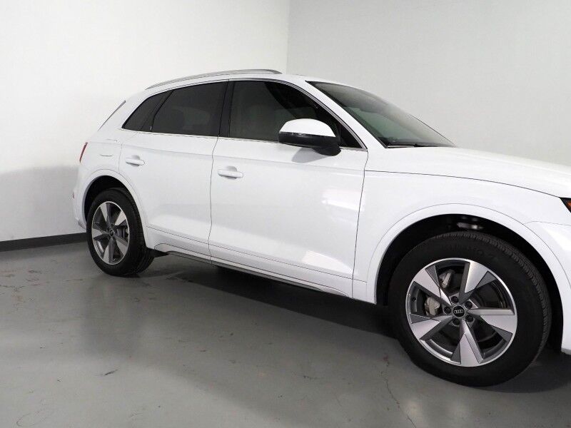 2024 Audi Q5 Premium Plus 40 TFSI Quattro *VIRTUAL COCKPIT, ADAPTIVE CRUISE, SAFETY ALERTS, 360 VIEW CAMERAS, PANORAMA MOONROOF, LEATHER, CLIMATE SEATS, HEATED STEERING, POWER LIFTGATE, BANG & OLUFSEN, ANDROID & APPLE Round Rock TX