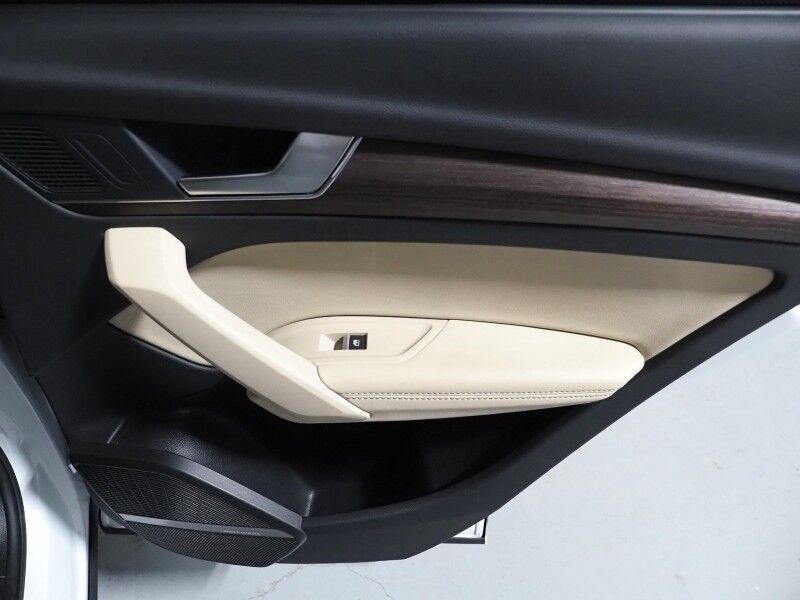 2024 Audi Q5 Premium Plus 40 TFSI Quattro *VIRTUAL COCKPIT, ADAPTIVE CRUISE, SAFETY ALERTS, 360 VIEW CAMERAS, PANORAMA MOONROOF, LEATHER, CLIMATE SEATS, HEATED STEERING, POWER LIFTGATE, BANG & OLUFSEN, ANDROID & APPLE Round Rock TX