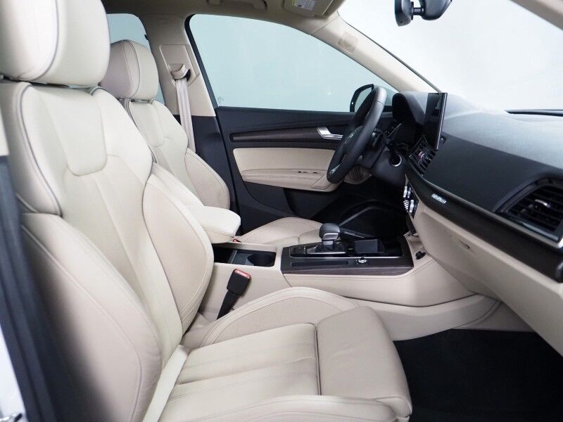 2024 Audi Q5 Premium Plus 40 TFSI Quattro *VIRTUAL COCKPIT, ADAPTIVE CRUISE, SAFETY ALERTS, 360 VIEW CAMERAS, PANORAMA MOONROOF, LEATHER, CLIMATE SEATS, HEATED STEERING, POWER LIFTGATE, BANG & OLUFSEN, ANDROID & APPLE Round Rock TX