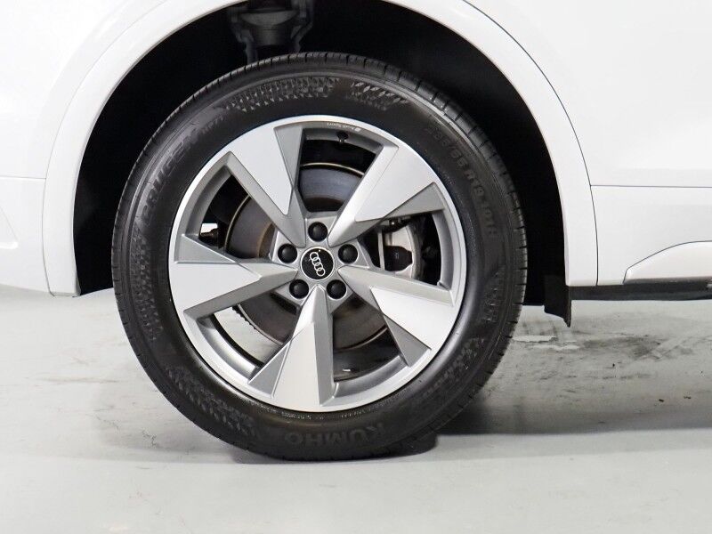 2024 Audi Q5 Premium Plus 40 TFSI Quattro *VIRTUAL COCKPIT, ADAPTIVE CRUISE, SAFETY ALERTS, 360 VIEW CAMERAS, PANORAMA MOONROOF, LEATHER, CLIMATE SEATS, HEATED STEERING, POWER LIFTGATE, BANG & OLUFSEN, ANDROID & APPLE Round Rock TX