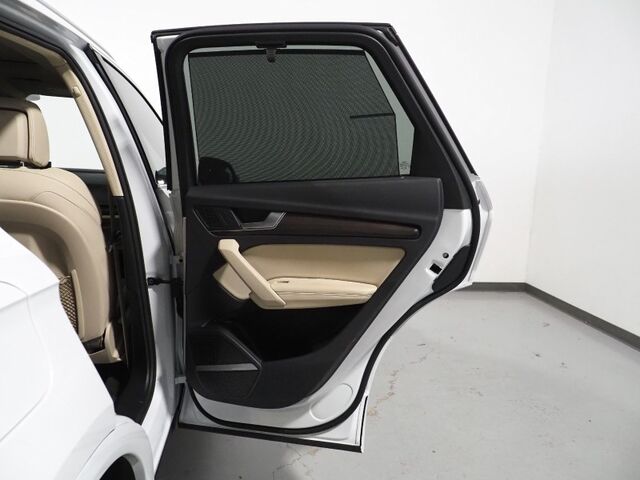2024 Audi Q5 Premium Plus 40 TFSI Quattro *VIRTUAL COCKPIT, ADAPTIVE CRUISE, SAFETY ALERTS, 360 VIEW CAMERAS, PANORAMA MOONROOF, LEATHER, CLIMATE SEATS, HEATED STEERING, POWER LIFTGATE, BANG & OLUFSEN, ANDROID & APPLE Round Rock TX