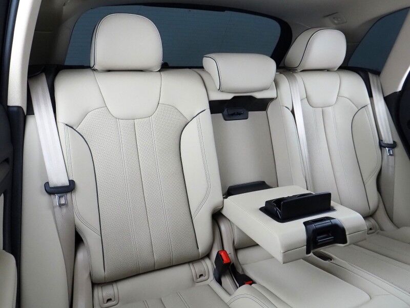 2024 Audi Q5 Premium Plus 40 TFSI Quattro *VIRTUAL COCKPIT, ADAPTIVE CRUISE, SAFETY ALERTS, 360 VIEW CAMERAS, PANORAMA MOONROOF, LEATHER, CLIMATE SEATS, HEATED STEERING, POWER LIFTGATE, BANG & OLUFSEN, ANDROID & APPLE Round Rock TX