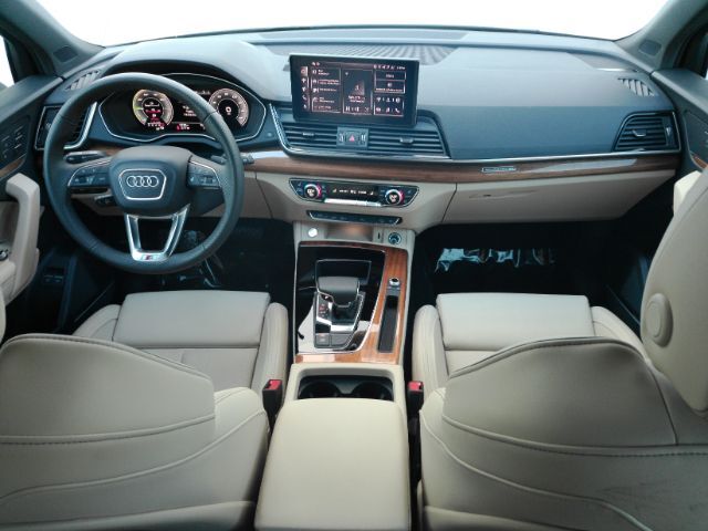 2024 Audi Q5 Premium Plus 55 TFSI e S line quattro S tronic