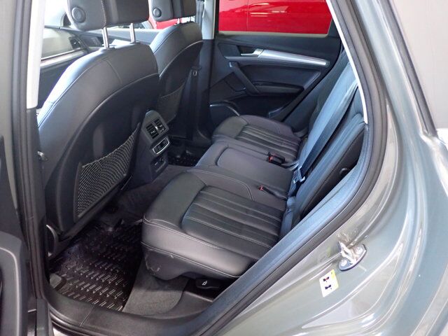 2024 Audi Q5 Progressiv AWD *HYBRID* LEATHER NAVI SUNROOF Listowel ON
