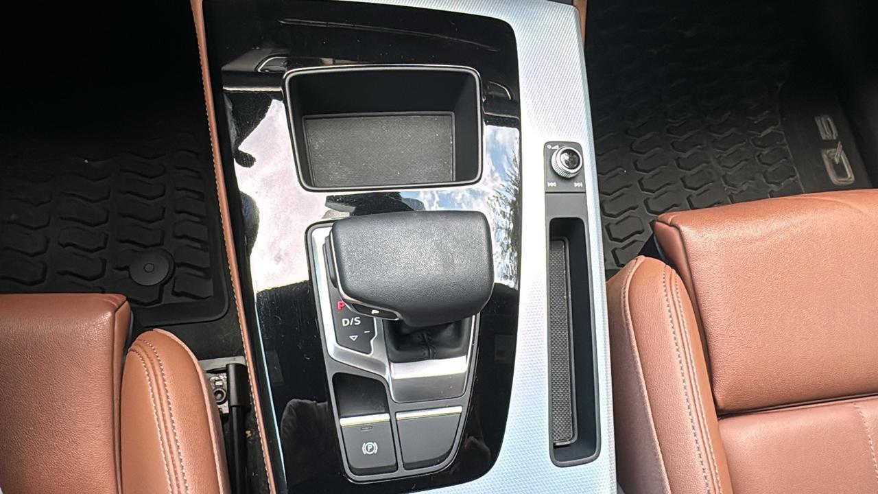 2024 Audi Q5 S line Premium Plus  Selma TX