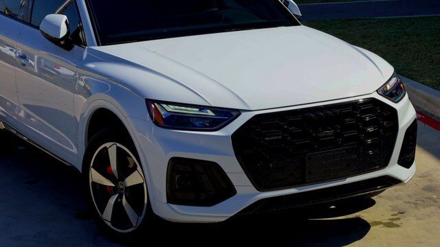 2024 Audi Q5 S line Premium Plus