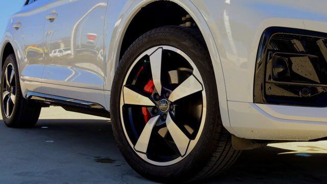 2024 Audi Q5 S line Premium Plus