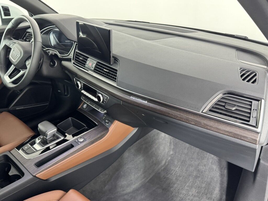 2024 Audi Q5 S line Premium Plus e quattro Maumee OH