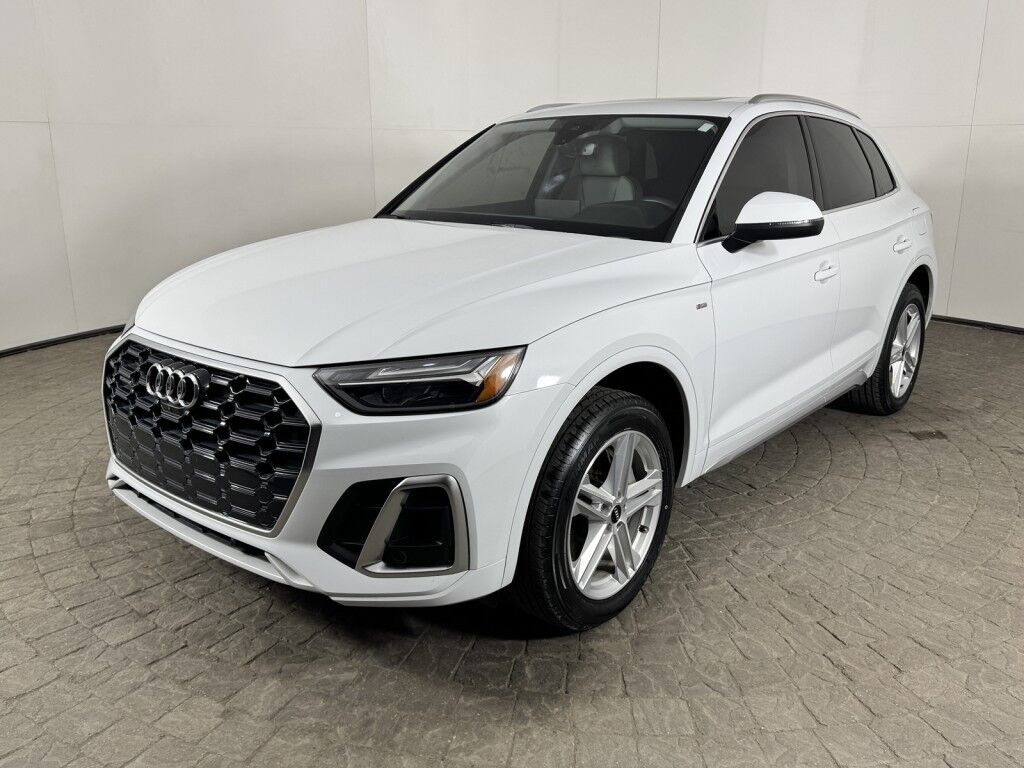 2024 Audi Q5 S line Premium Plus e quattro w/Navigation Maumee OH
