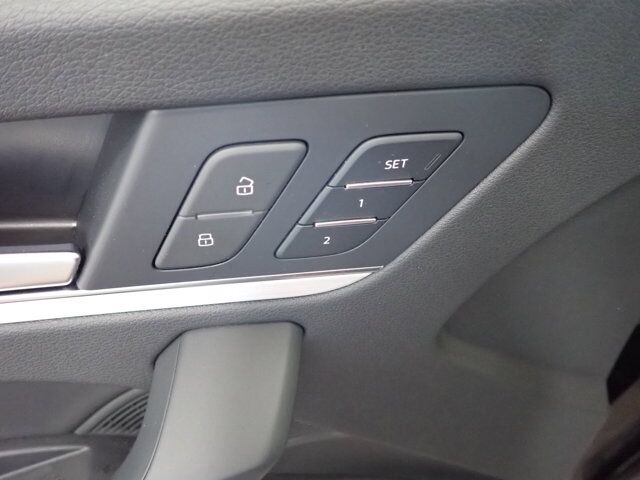 2024 Audi Q5 Technik 45 QUATTRO LEATHER SUNROOF *HYBRID* Listowel ON