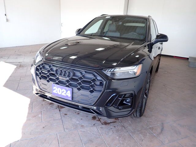 2024 Audi Q5 Technik 45 QUATTRO LEATHER SUNROOF *HYBRID* Listowel ON