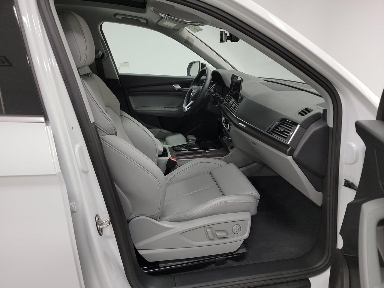 2024 Audi Q5 e S Line Ventilated Seats Bang &amp; Olufsen Sound Portland OR