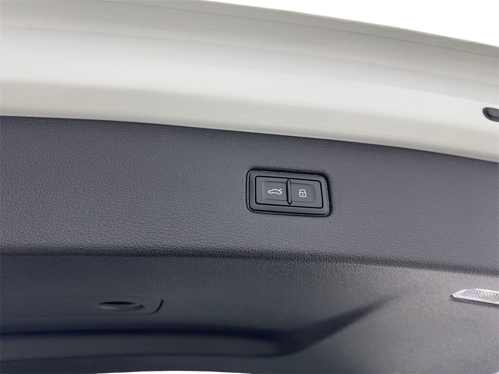 2024 Audi Q7 45 Premium Plus NAV,CAM,PANO,HTD STS,BLIND SPOT,3R Irving TX