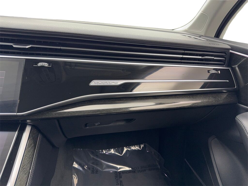 2024 Audi Q7 45 Premium Plus NAV,CAM,PANO,HTD STS,BLIND SPOT,3R Irving TX