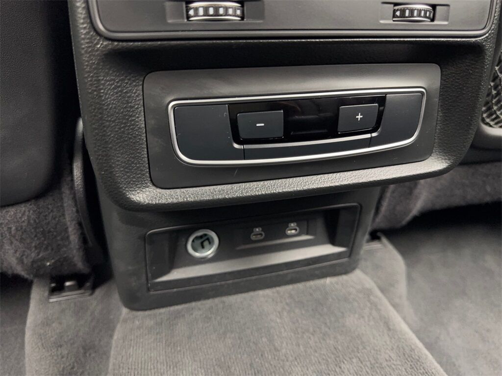 2024 Audi Q7 45 Premium Plus NAV,CAM,PANO,HTD STS,BLIND SPOT,3R Irving TX