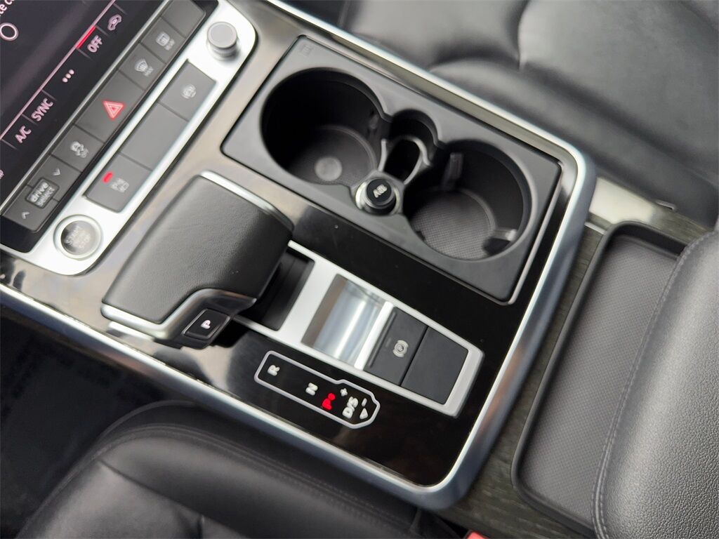 2024 Audi Q7 45 Premium Plus NAV,CAM,PANO,HTD STS,BLIND SPOT,3R Irving TX