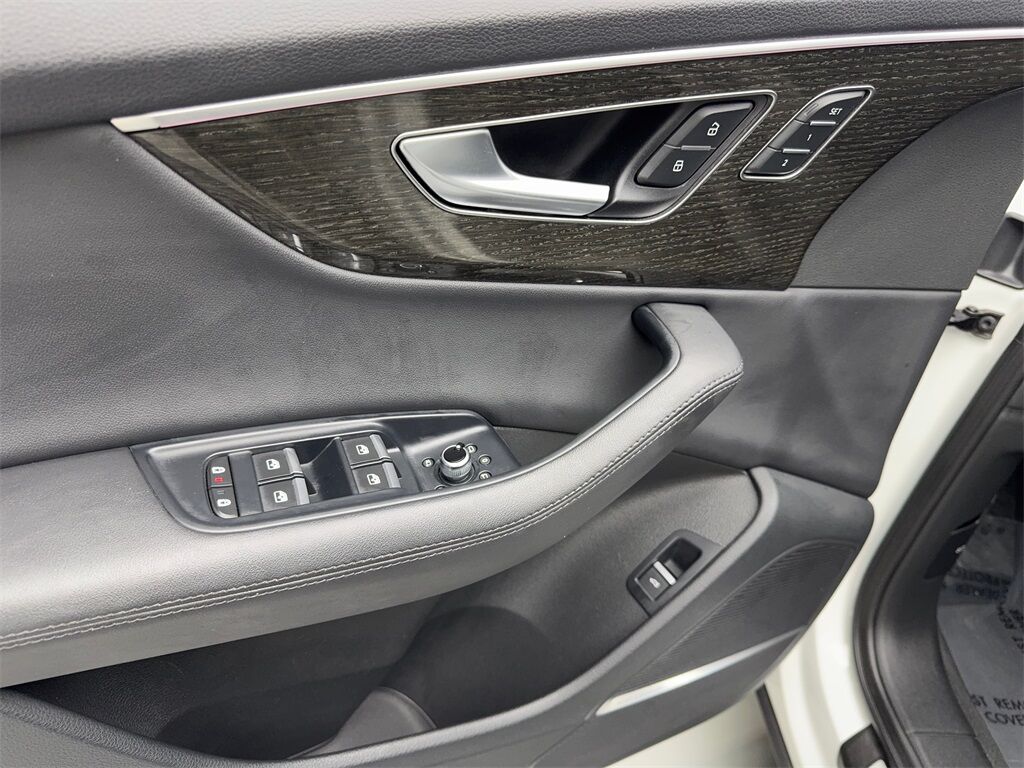 2024 Audi Q7 45 Premium Plus NAV,CAM,PANO,HTD STS,BLIND SPOT,3R Irving TX