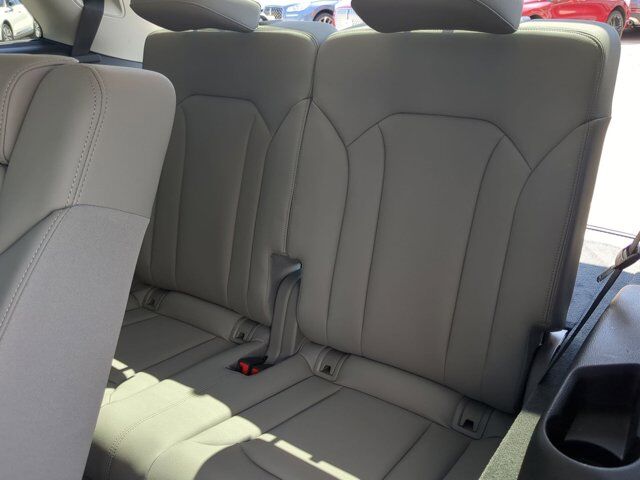 2024 Audi Q7 Premium Plus