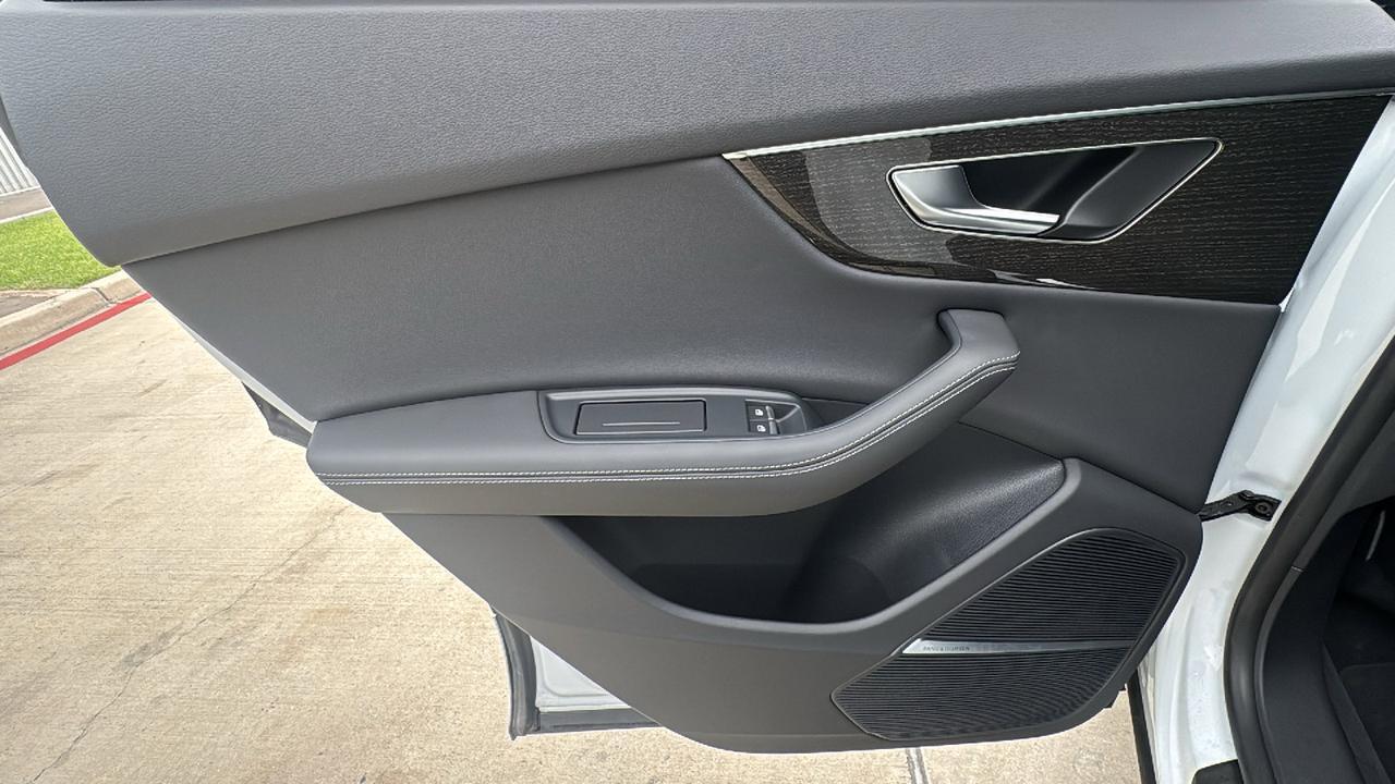 2024 Audi Q8 Premium Plus  Selma TX