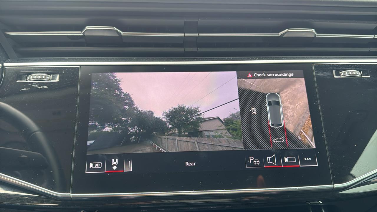 2024 Audi Q8 Prestige  Selma TX