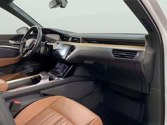 2024 Audi Q8 Sportback e-tron Premium Plus S line quattro Dallas TX