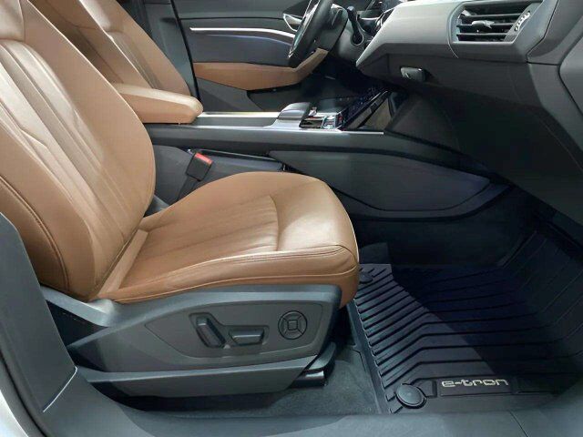 2024 Audi Q8 Sportback e-tron Premium Plus S line quattro Dallas TX