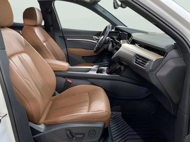 2024 Audi Q8 Sportback e-tron Premium Plus S line quattro Dallas TX