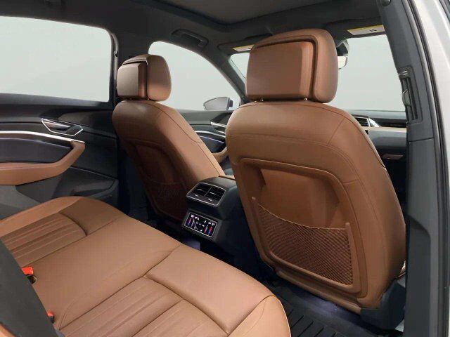 2024 Audi Q8 Sportback e-tron Premium Plus S line quattro Dallas TX