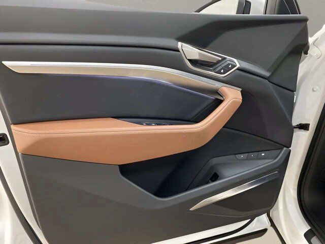 2024 Audi Q8 Sportback e-tron Premium Plus S line quattro Dallas TX