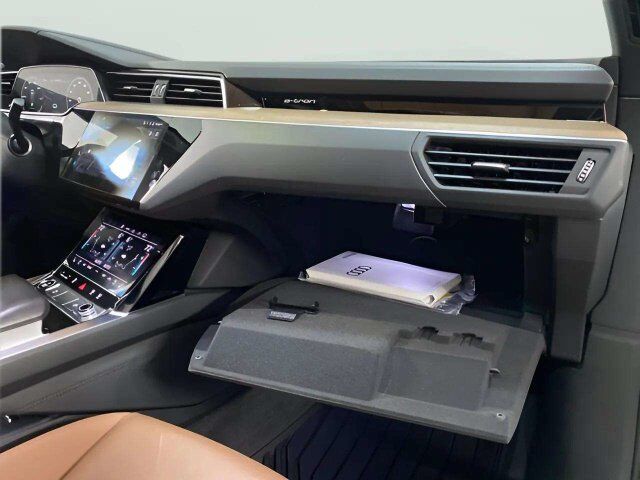 2024 Audi Q8 Sportback e-tron Premium Plus S line quattro Dallas TX