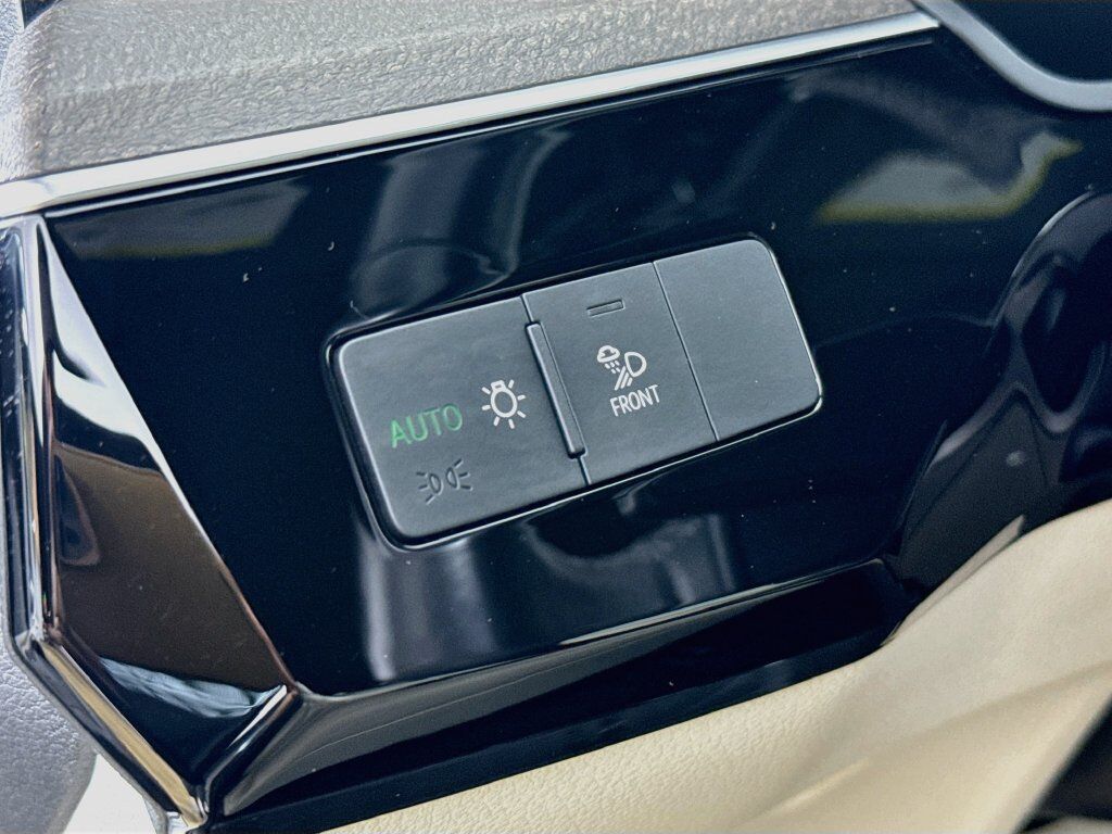 2024 Audi Q8 Sportback e-tron Premium Willowbrook IL