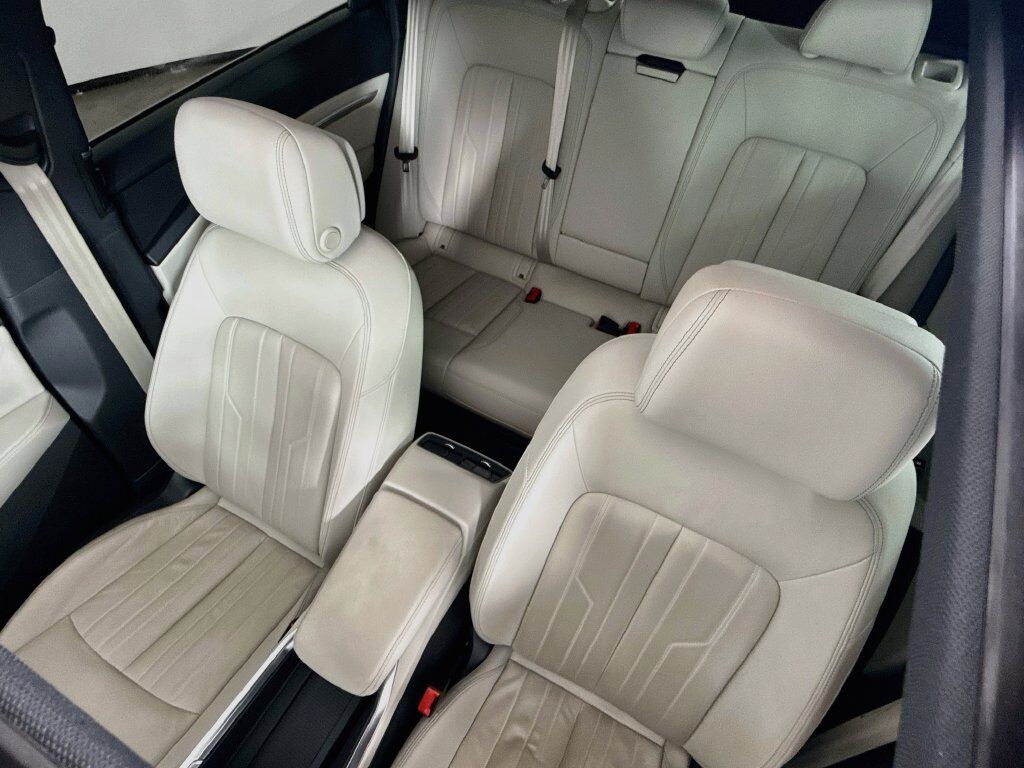 2024 Audi Q8 Sportback e-tron Premium Willowbrook IL