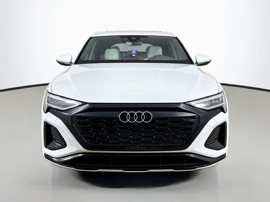 2024 Audi Q8 Sportback e-tron Premium